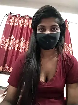 Snapshot of Queen-Any chatting on 7, 11, 2025 Queen-Any online show from 7, 11, 2025