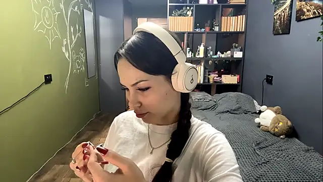 Snapshot of MysticAlisa chatting on 20, 12, 2025 MysticAlisa online show from 20, 12, 2025