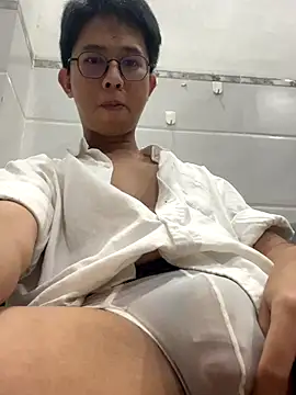 Snapshot of kaiden11233 chatting on 12, 10, 2025 kaiden11233 online show from 12, 10, 2025