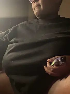 Chocolate-Baddie online show from 4, 10, 2025