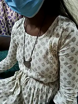 Snapshot of Chennai-couples chatting on 10, 10, 2025 Chennai-couples online show from 10, 10, 2025