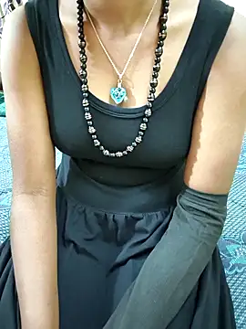 Snapshot of Chennai-couples chatting on 4, 11, 2025 Chennai-couples online show from 4, 11, 2025