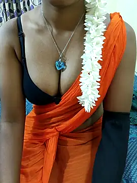 Snapshot of Chennai-couples chatting on 1, 12, 2025 Chennai-couples online show from 1, 12, 2025