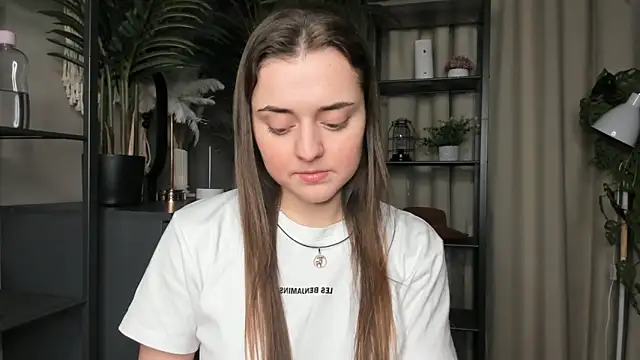 ThelmaJusto online show from 20, 11, 2025