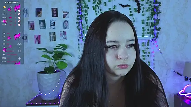 Snapshot of JeeringTickler chatting on 25, 10, 2025 JeeringTickler online show from 25, 10, 2025