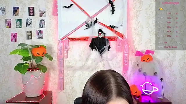 Snapshot of JeeringTickler chatting on 1, 11, 2025 JeeringTickler online show from 1, 11, 2025