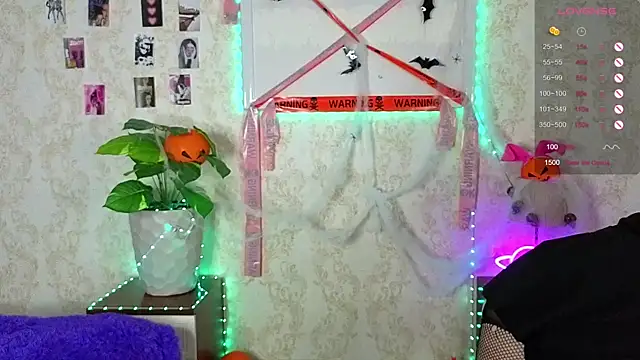 Snapshot of JeeringTickler chatting on 3, 11, 2025 JeeringTickler online show from 3, 11, 2025