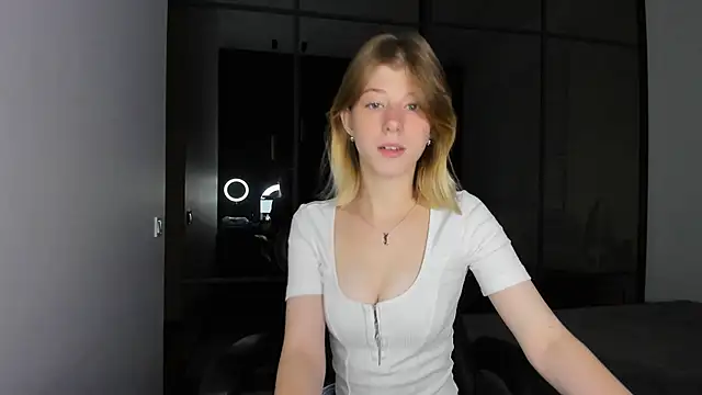 Bellacams online show from 5, 10, 2025