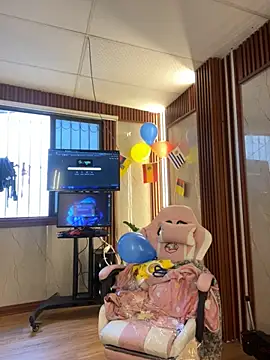 Snapshot of Eva_Feller69 chatting on 13, 6, 2026 Eva Feller69 online show from 13, 6, 2026