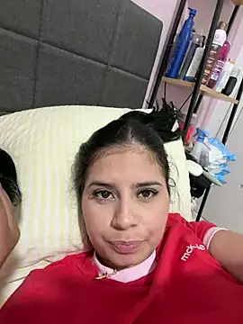 AbbyHott02 online show from 17, 7, 2026