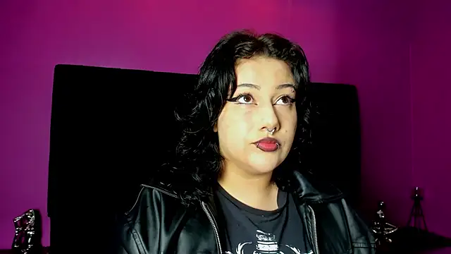 Snapshot of SabbathSinclair chatting on 11, 10, 2025 SabbathSinclair online show from 11, 10, 2025
