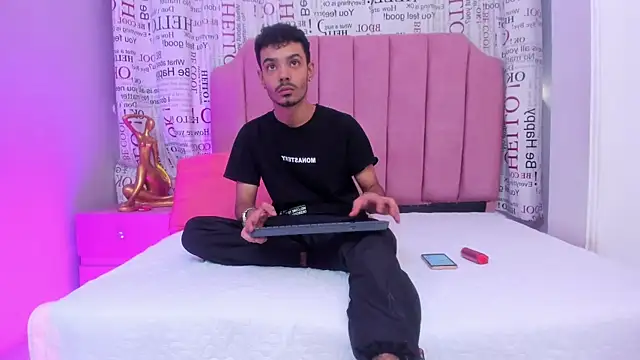 Timothe Evans online show from 20, 10, 2025