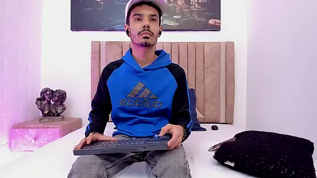 Timothe Evans online show from 21, 12, 2025