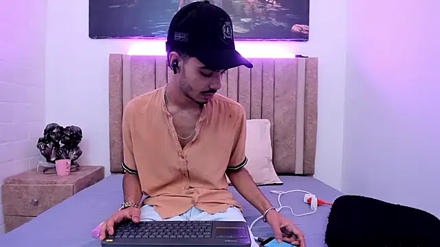 Timothe Evans online show from 10, 1, 2026