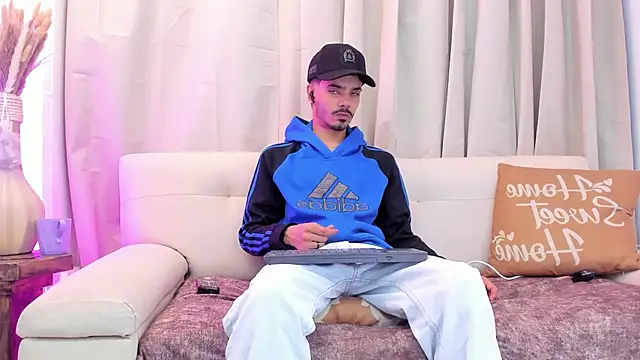 Timothe Evans online show from 6, 2, 2026