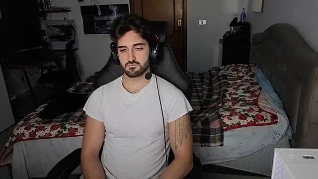 Al3xox02 online show from 13, 1, 2026