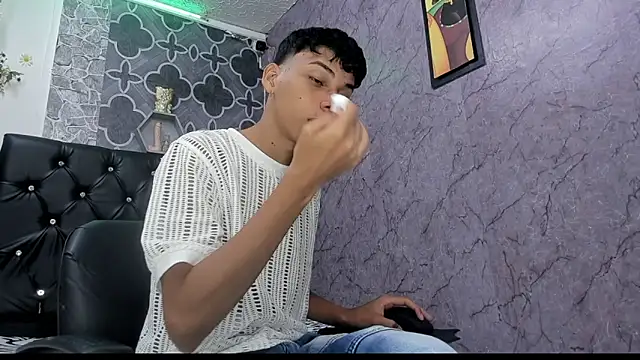 Snapshot of sexyboys_cutex18 chatting on 12, 3, 2026 sexyboys cutex18 online show from 12, 3, 2026