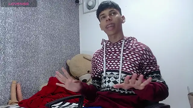 Snapshot of sexyboys_cutex18 chatting on 20, 3, 2026 sexyboys cutex18 online show from 20, 3, 2026