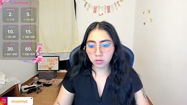 LoveLyy- online show from 7, 6, 2026