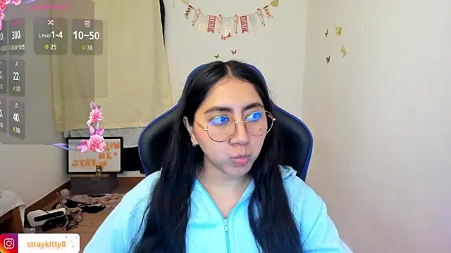 LoveLyy- online show from 10, 6, 2026