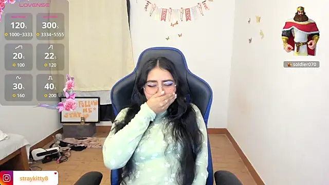 LoveLyy- online show from 13, 6, 2026