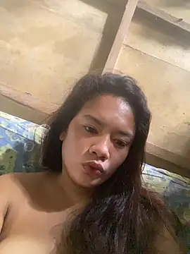 Snapshot of Babygurl22 chatting on 24, 10, 2025 Babygurl22 online show from 24, 10, 2025