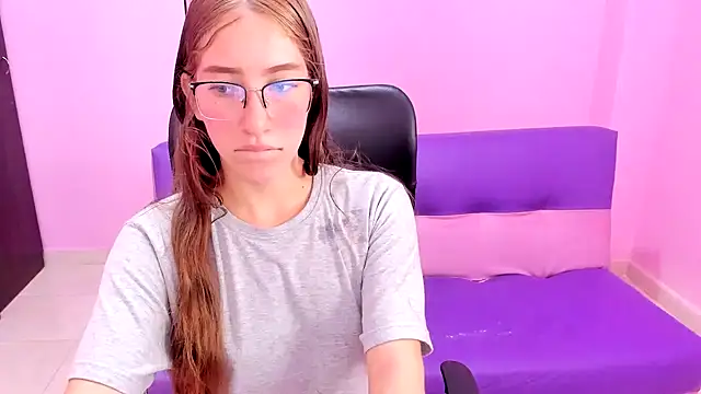 Snapshot of blondie_dirtysquirt chatting on 18, 12, 2025 blondie dirtysquirt online show from 18, 12, 2025