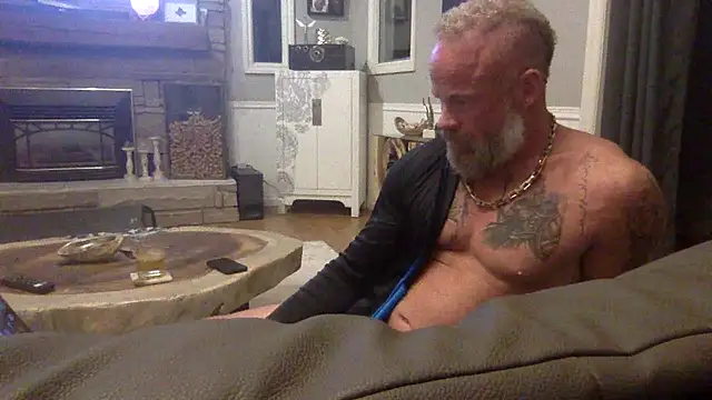 Muscledick40 online show from 17, 4, 2026