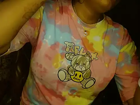 Snapshot of Kittibhabhi-9 chatting on 14, 10, 2025 Kittibhabhi-9 online show from 14, 10, 2025