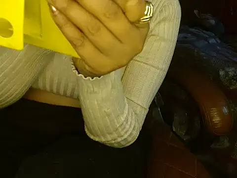 Snapshot of Kittibhabhi-9 chatting on 23, 11, 2025 Kittibhabhi-9 online show from 23, 11, 2025