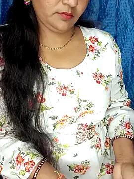 Snapshot of Rashmi_011 chatting on 18, 3, 2026 Rashmi 011 online show from 18, 3, 2026