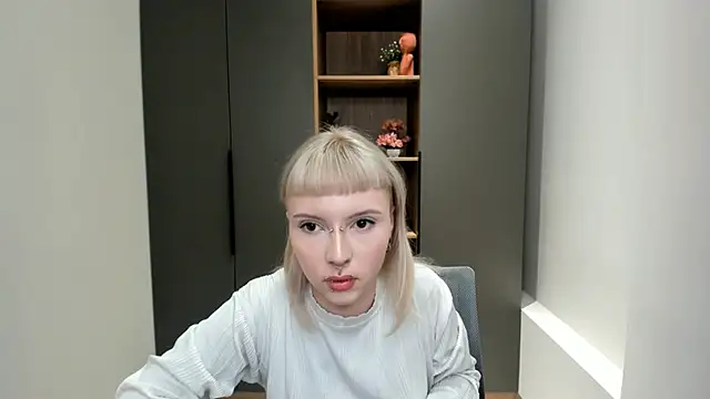 Snapshot of Jayenemeth chatting on 6, 10, 2025 Jayenemeth online show from 6, 10, 2025