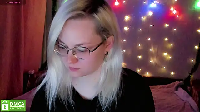 HoneyDazzle online show from 7, 1, 2026