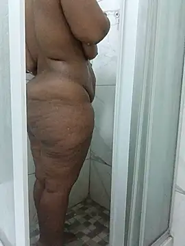 Bigboobsbooty online show from 23, 11, 2025