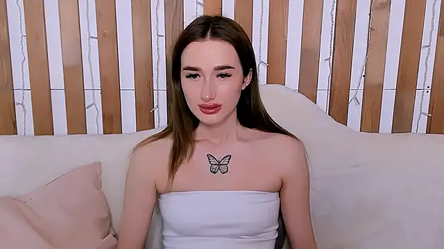 Olivia Grantt online show from 15, 10, 2025