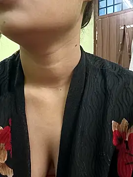 Beautiful Eye online show from 21, 12, 2025