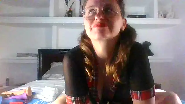 xcrazzycat online show from 14, 5, 2026