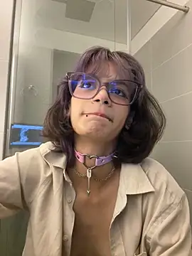 Snapshot of sukulaurens chatting on 6, 10, 2025 sukulaurens online show from 6, 10, 2025