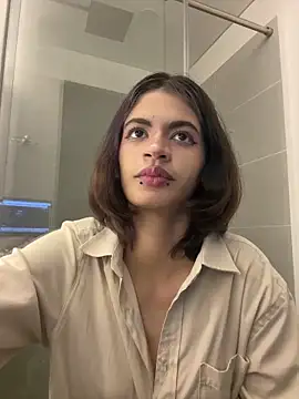 Snapshot of sukulaurens chatting on 16, 10, 2025 sukulaurens online show from 16, 10, 2025