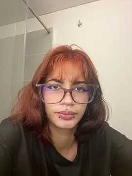 Snapshot of sukulaurens chatting on 28, 10, 2025 sukulaurens online show from 28, 10, 2025