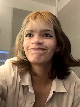 Snapshot of sukulaurens chatting on 4, 11, 2025 sukulaurens online show from 4, 11, 2025