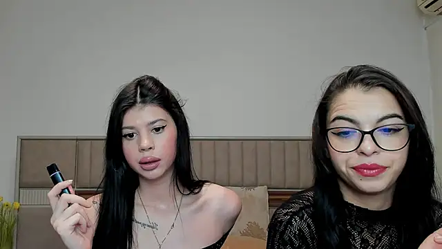 Snapshot of Playx24 chatting on 4, 2, 2026 Playx24 online show from 4, 2, 2026