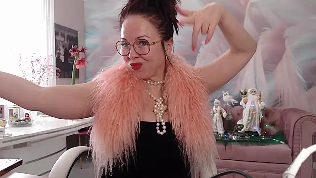 Arisa5000 online show from 1, 1, 2025