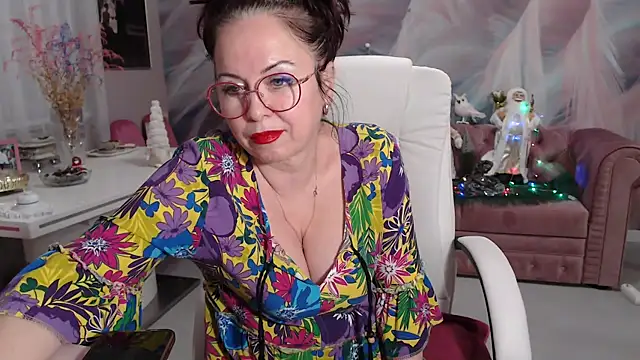 Arisa5000 online show from 9, 1, 2025