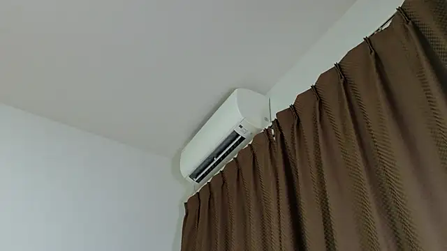 Snapshot of mio_k1 chatting on 24, 11, 2025 mio k1 online show from 24, 11, 2025