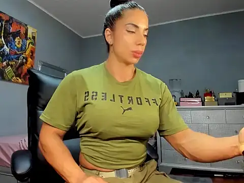 Alesyamuscledollxh online show from 4, 10, 2025