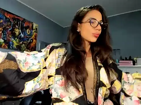 Alesyamuscledollxh online show from 9, 11, 2025