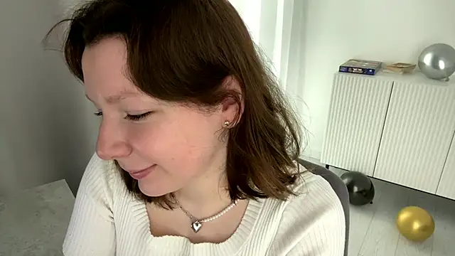 Snapshot of TamekiaSamii chatting on 9, 11, 2025 TamekiaSamii online show from 9, 11, 2025