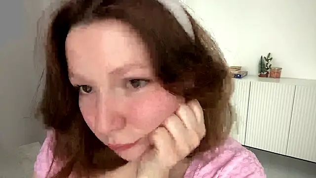 Snapshot of TamekiaSamii chatting on 14, 11, 2025 TamekiaSamii online show from 14, 11, 2025