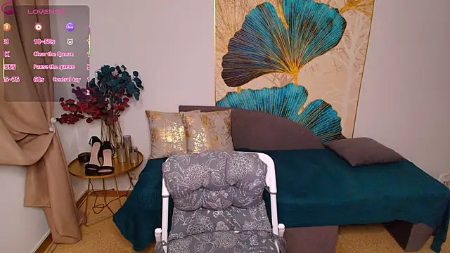 Serena Foxxx online show from 6, 2, 2026